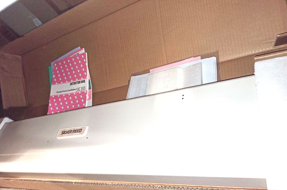 В’язальна машина Silver Reed SK155