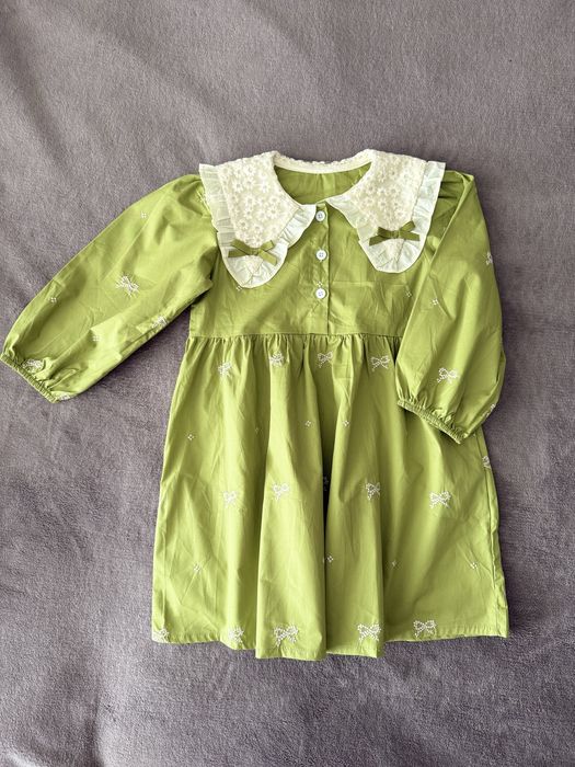 Салатова/зелена сукня з коміром для дівчинки 116