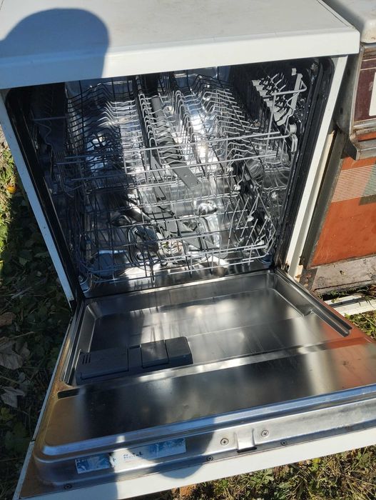 Посудомойка Electrolux esf65040w