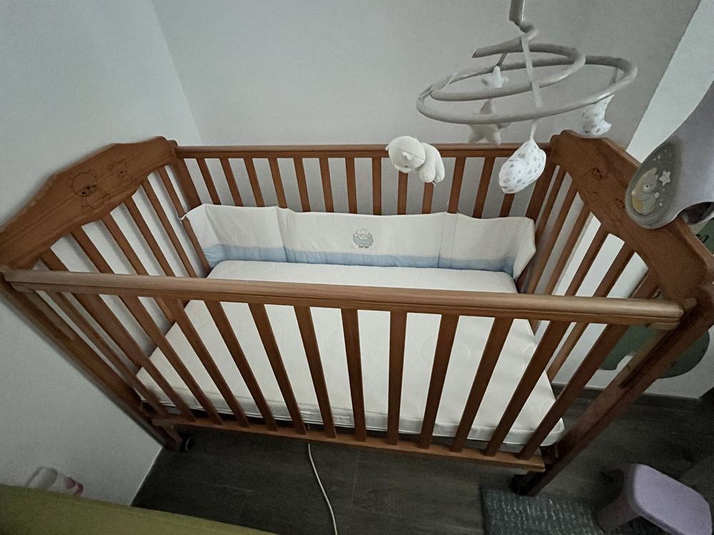 Berço bebe de madeira