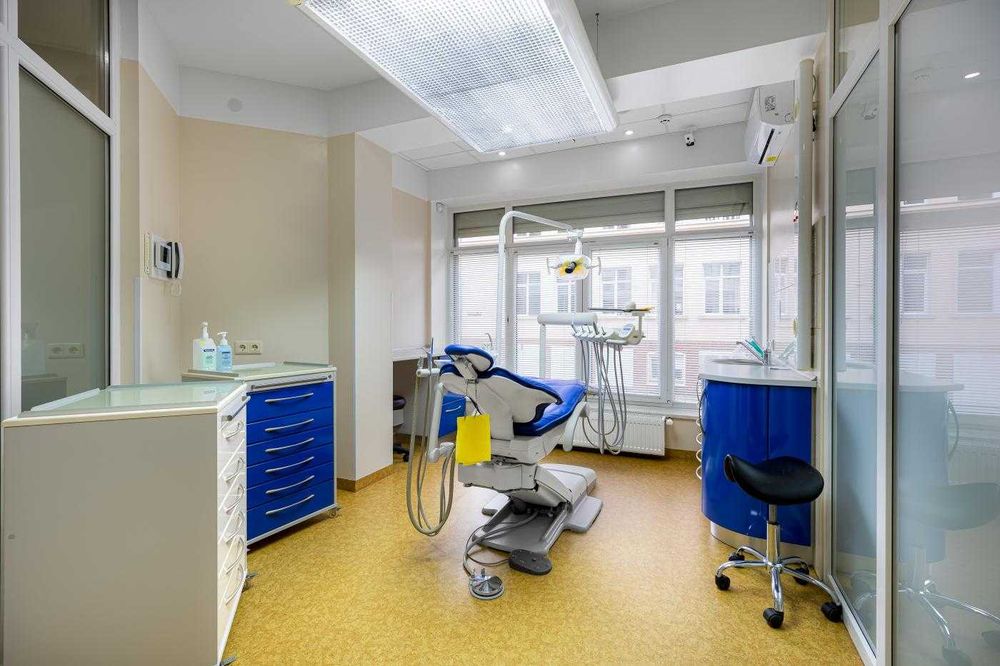 оренда приміщення під стоматологічну клініку з ремонтом та обладнанням