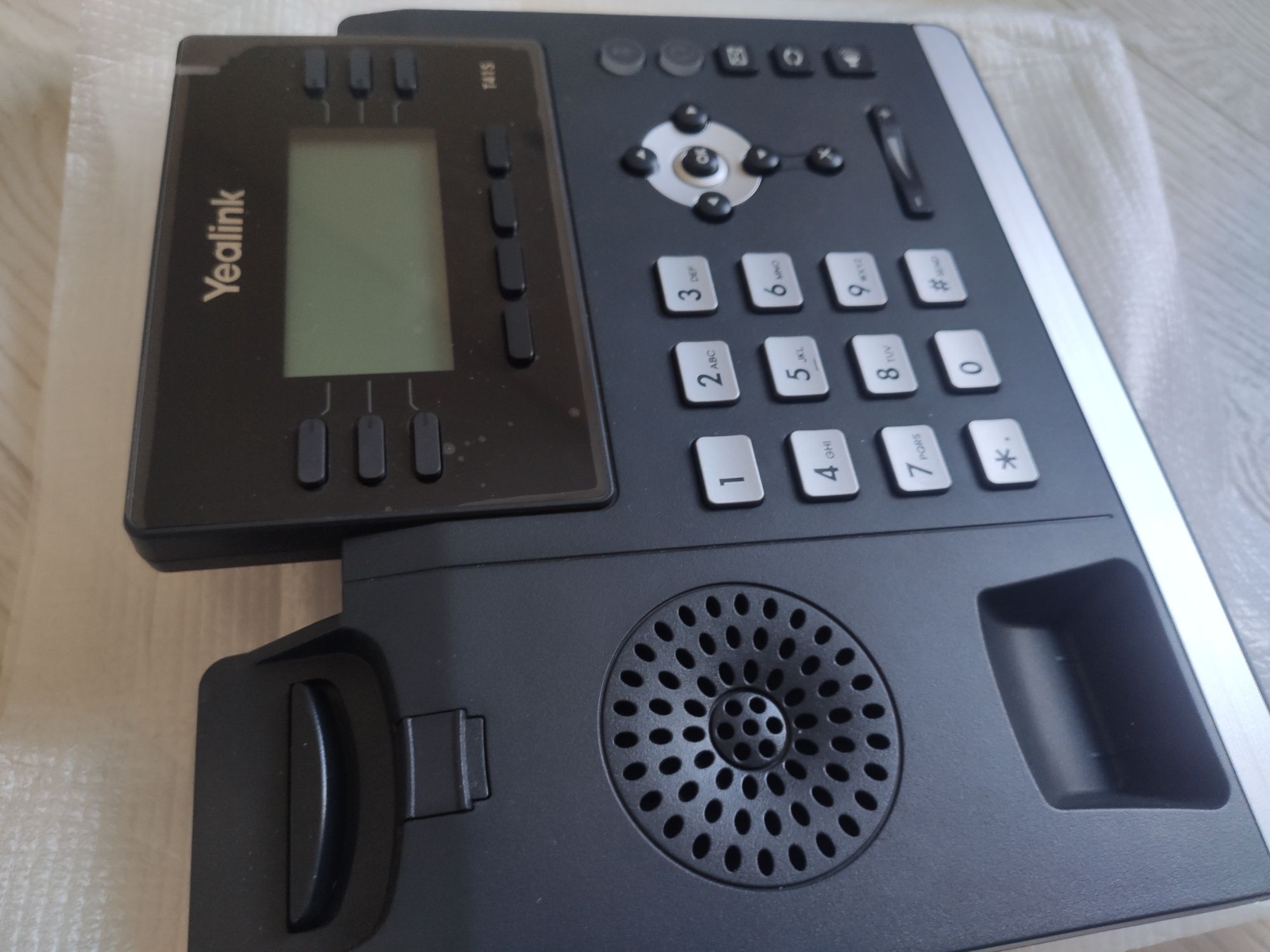 IP телефон Yealink SIP-T41s