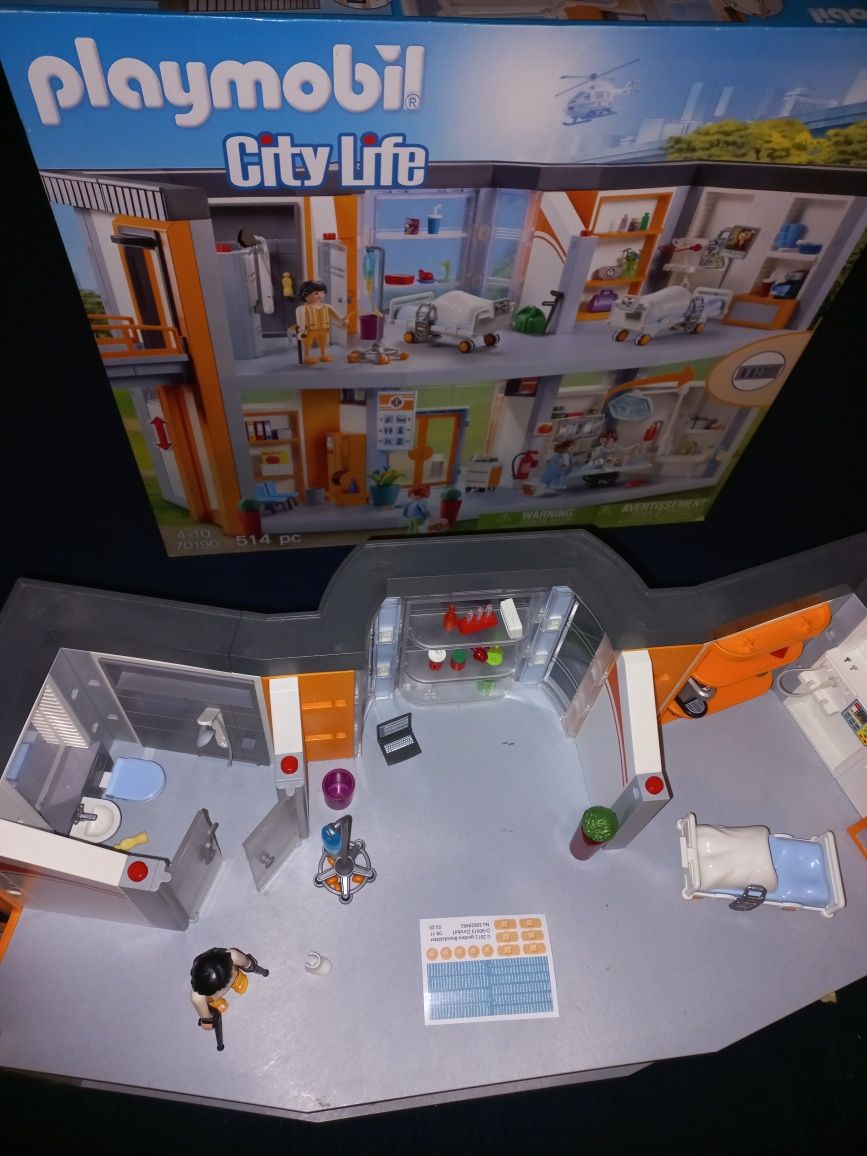 Szpital Playmobil City Life 70190