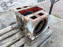 tylny most obudowa mechanizm różnicowy korpus tył c360 c355 c4011