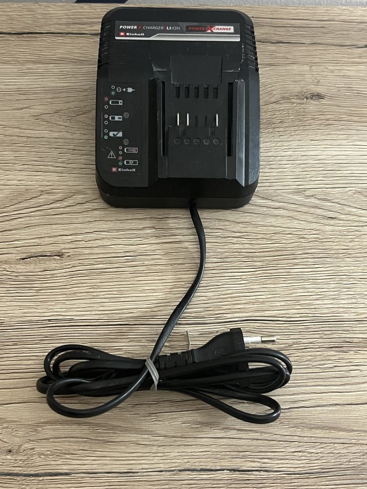 Ładowarka Einhell Power X Charger 3a