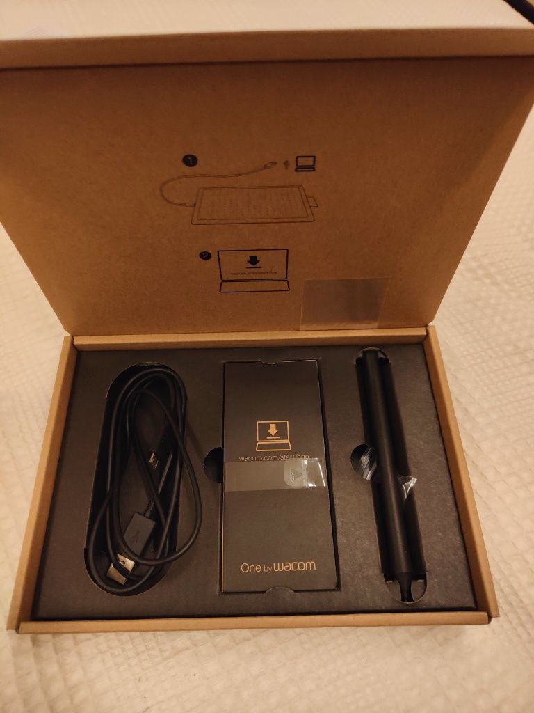 Графічний планшет Wacom One Small