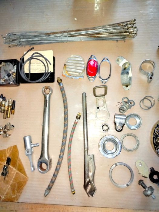 Велозапчасти  детали к велосипедам  ХВЗ велоаптечка ссср