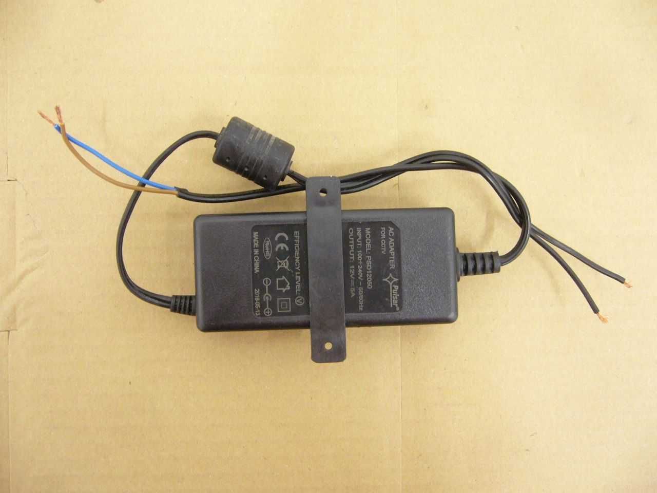 Zasilacz Pulsar PSD12050, 12V / 5A uszkodzony