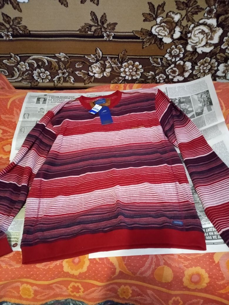 Продам  мужской свитер большого размера
