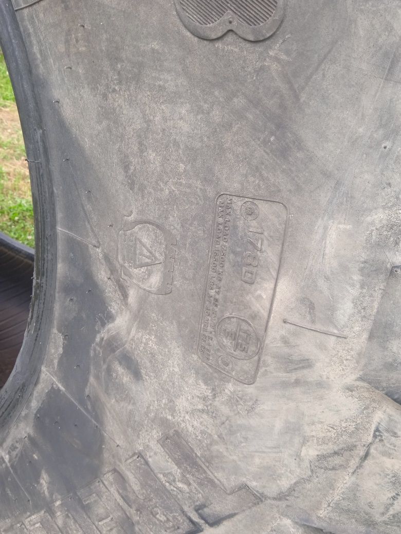 Opona 800/70R38 Trelleborg TM900 80%