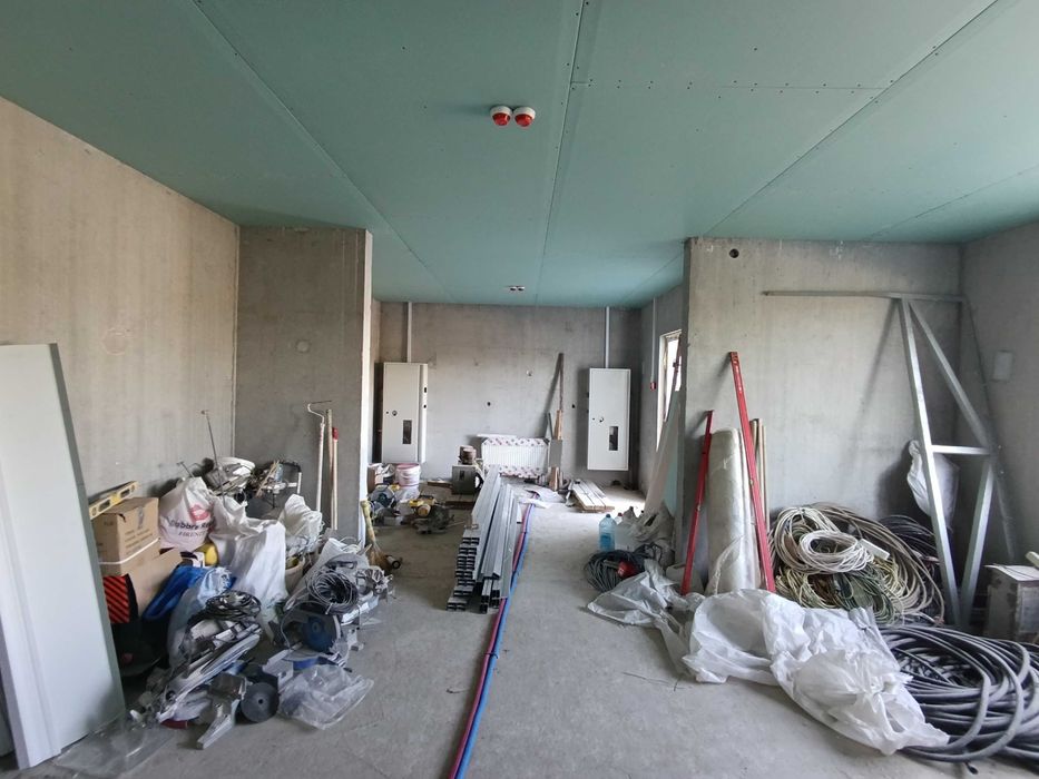 69 м2 — фасадне приміщення перша лінія Кульженків Коноплянська Оболонь