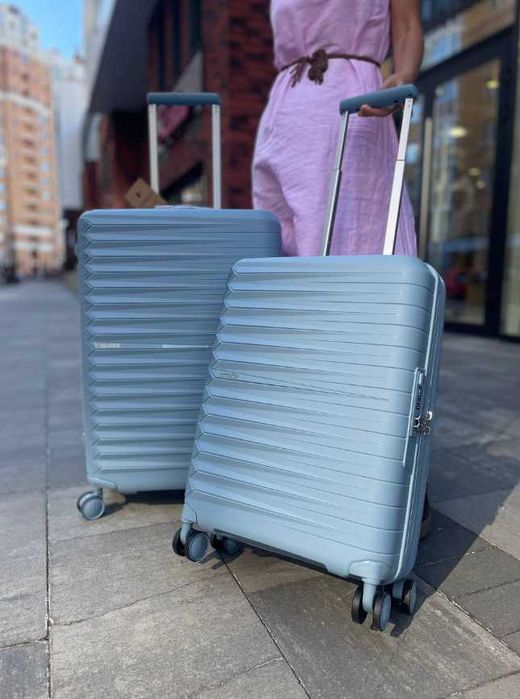 Валіза American Tourister FastForward з розширенням маленька