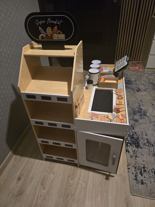 Drewniany bazar  - sklep drewniany