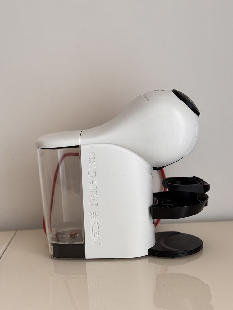 Кавоварка капсульна Neskafe Dolce Gusto Krups