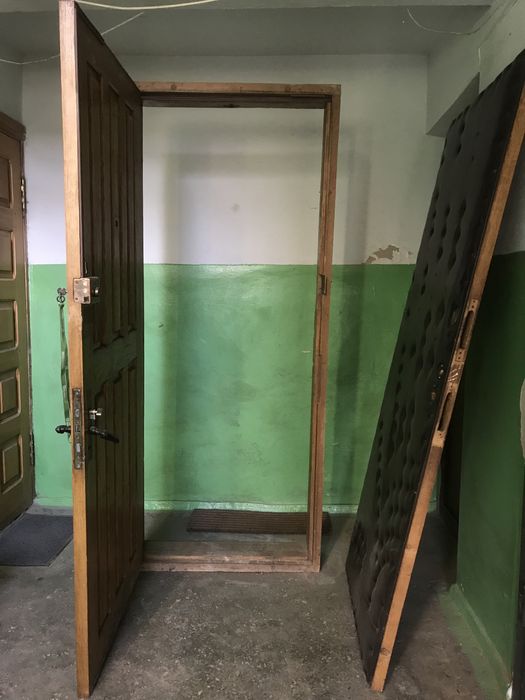 Двері дерев‘яні без коробки