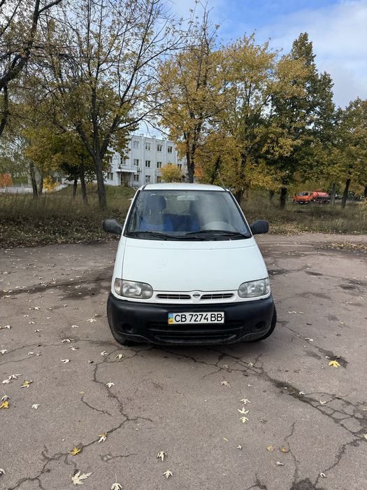Nissan Serena 2.3 дизель пасажир