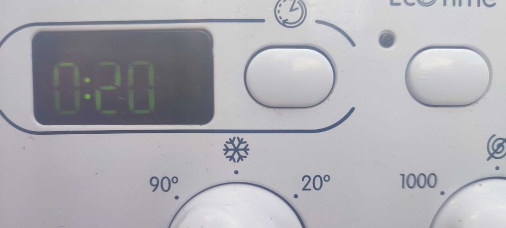 Sprawna i zadbana pralka Indesit ładowność 7 kg / 1000 obr. Transport