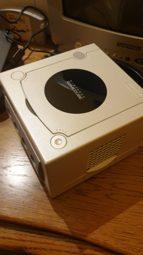 Nintendo gamecube white pearl