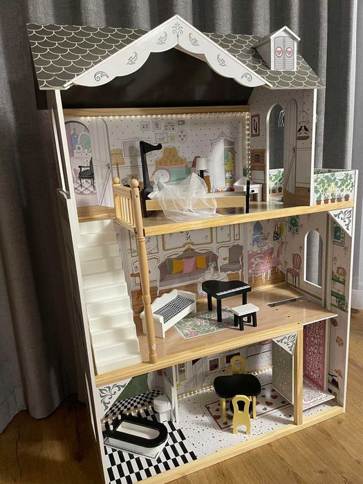 Mega duży drewniany Domek dla lalek mebelki 122cm XXL Oświetlenie LED