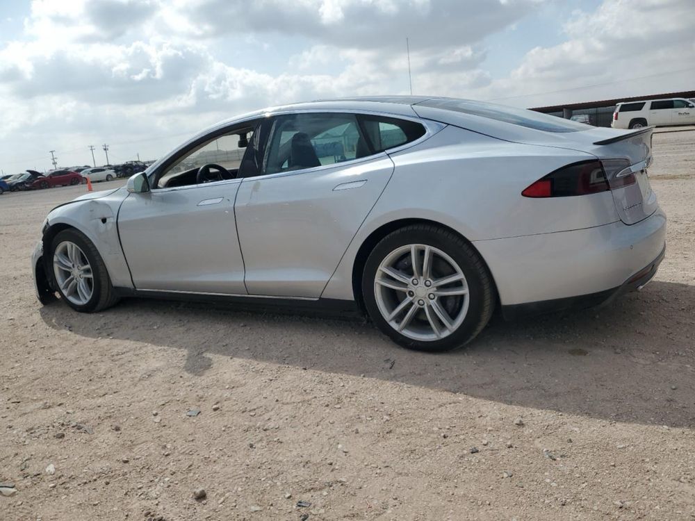 Tesla Model S P85 2014 Performance