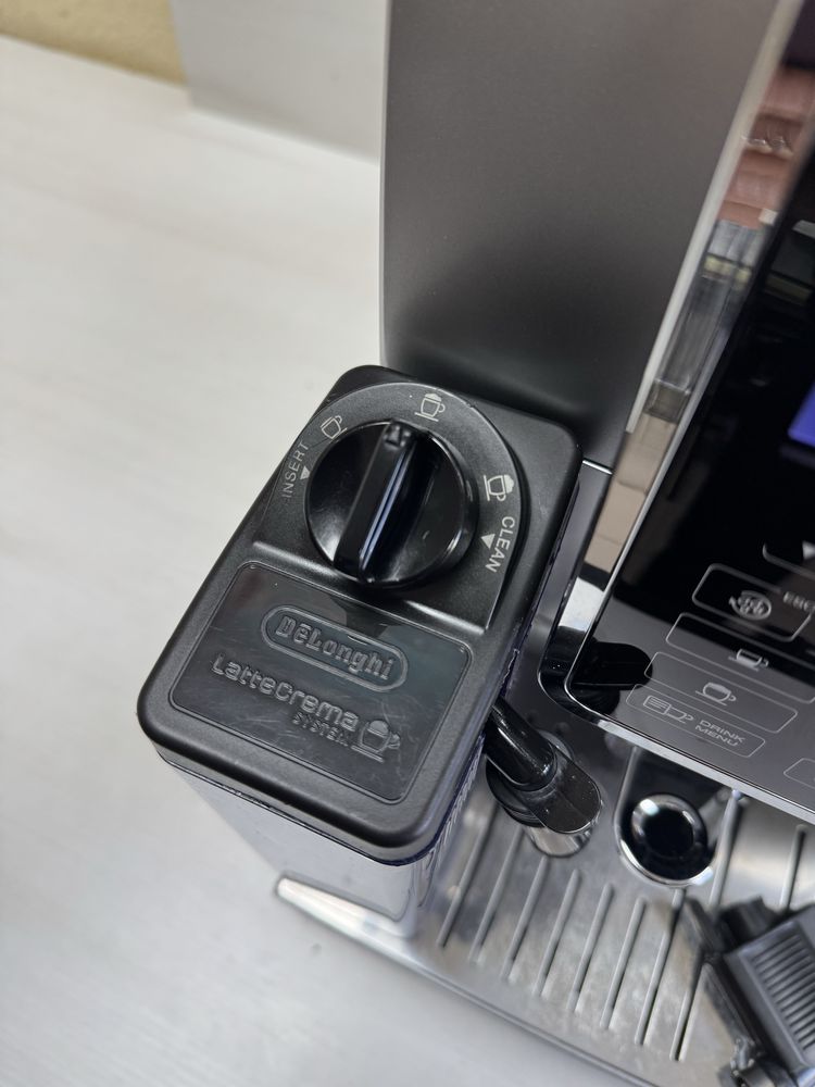 Кавомашина DeLonghi ECAM 350.55 B Dinamica кава в подарунок