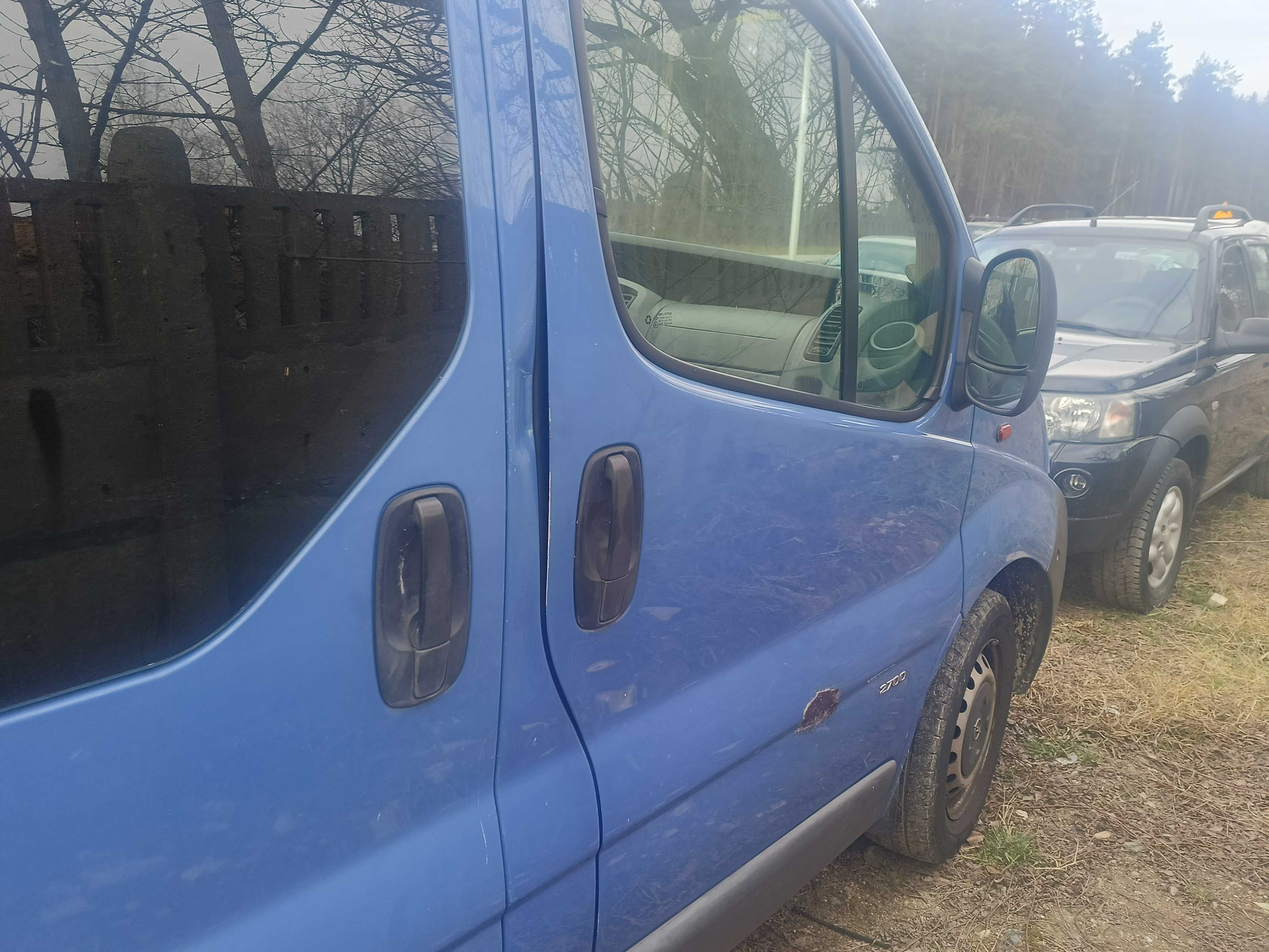 opel vivaro 1.9 dti 2002r samochód na części lub w całości