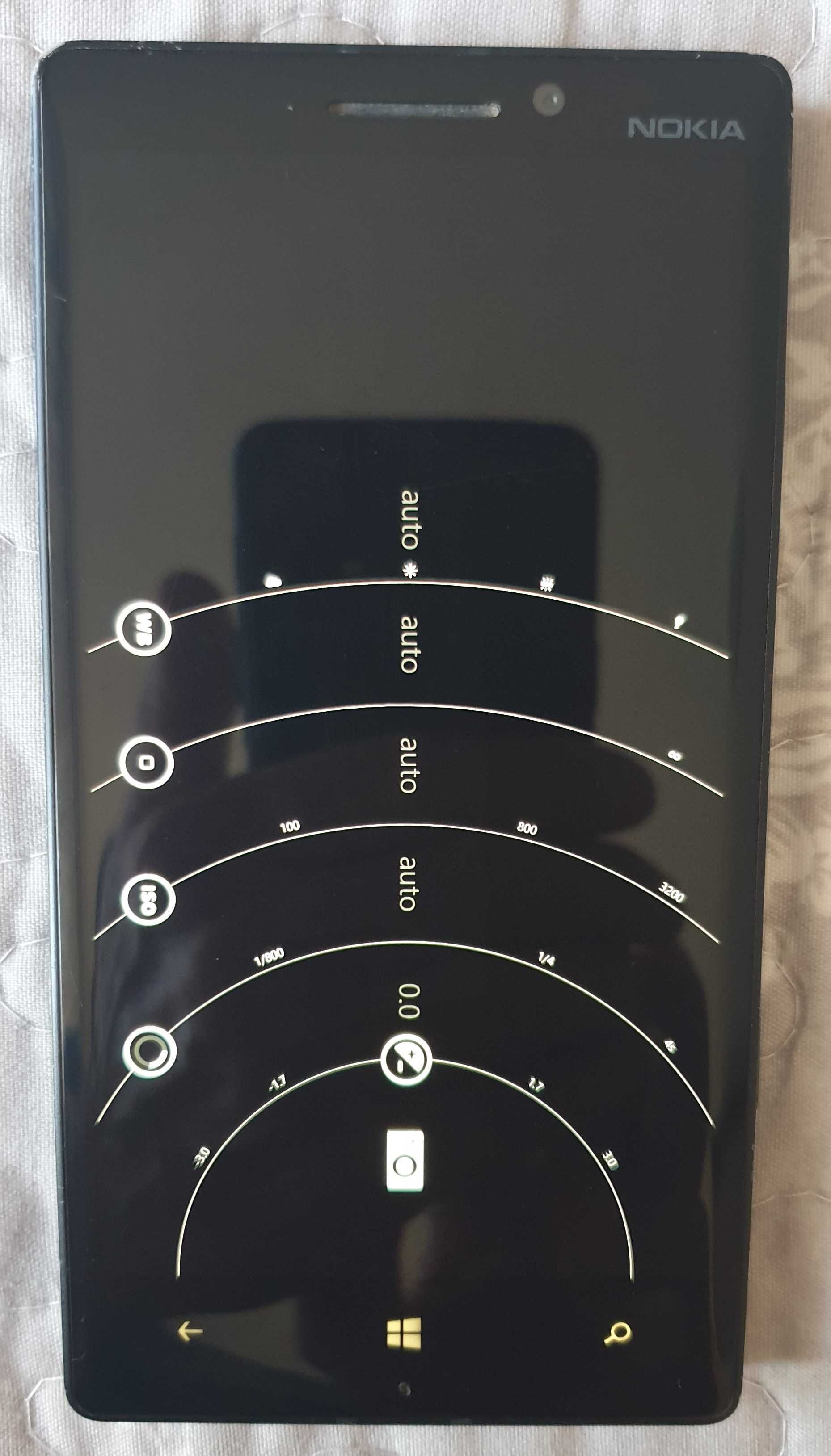 NOKIA Lumia 930  BDB