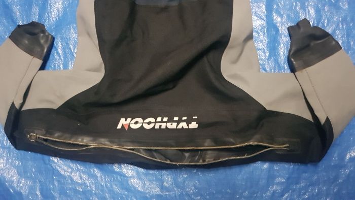 Fato Seco Typhon ProSprot