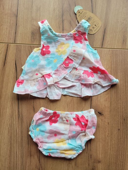 Komplet niemowlęcy z USA r 0- 3 msc