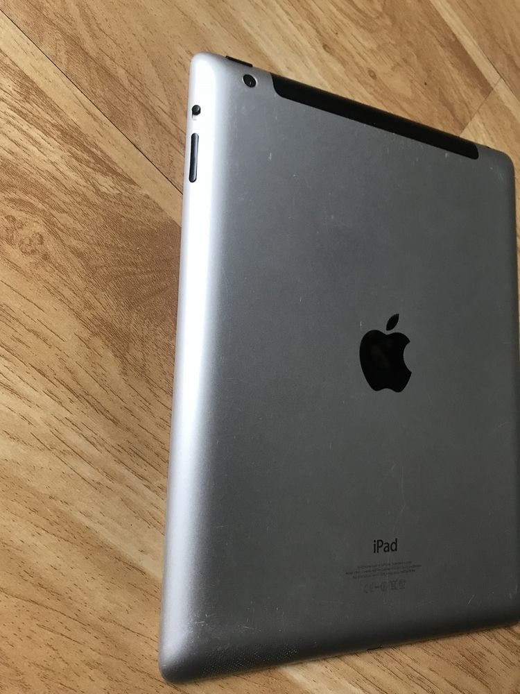 Планшет Apple iPad 2 Wi-Fi 3G