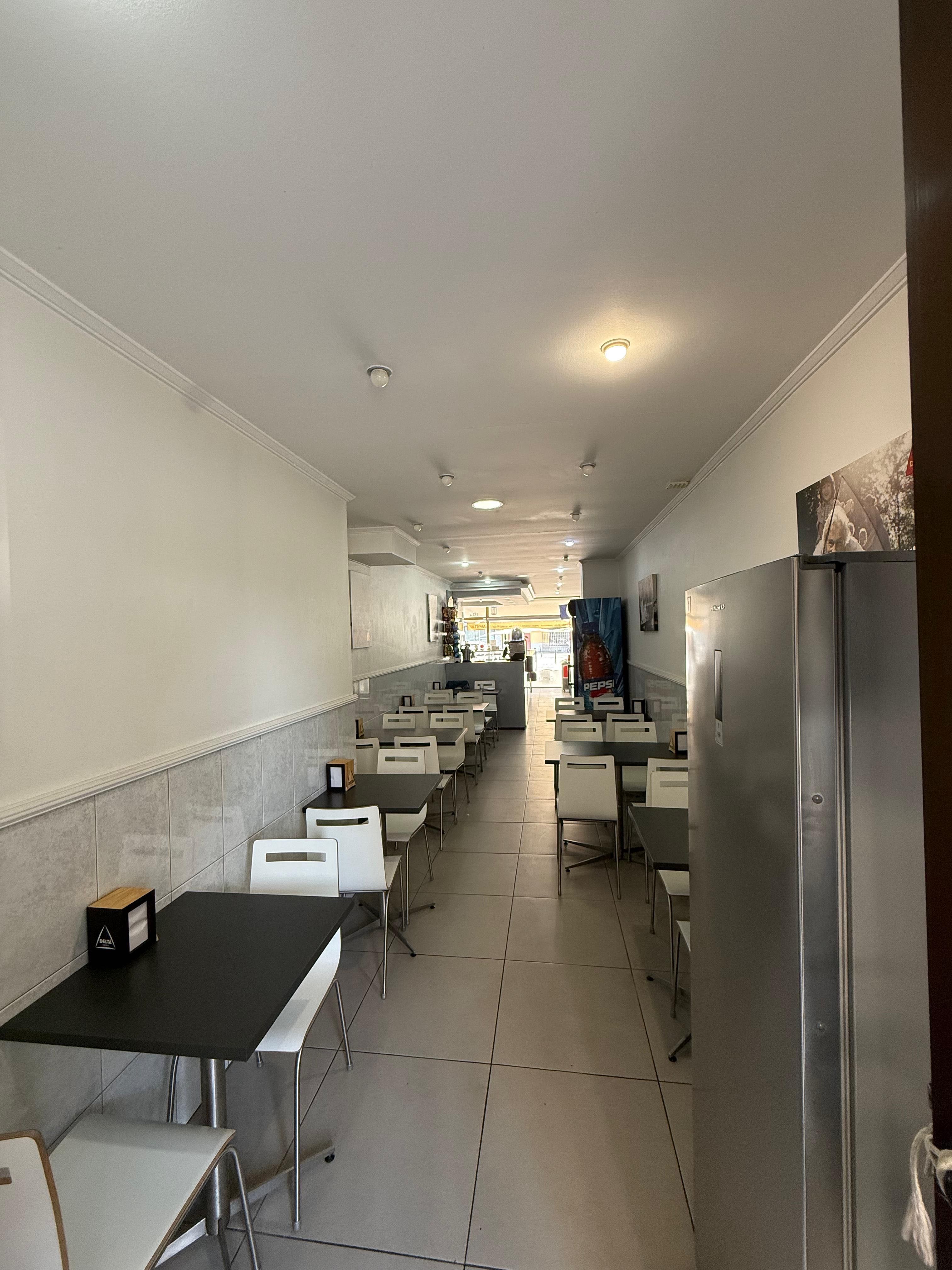 Trespasse de Cafetaria/Snack Bar, no centro da cidade de Aveiro!