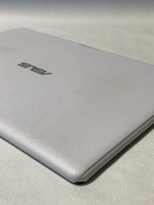 Планшет Asus ZenPad 10 White wifi Z300C p021 2/16gb