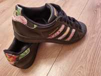 Кроссовки adidas