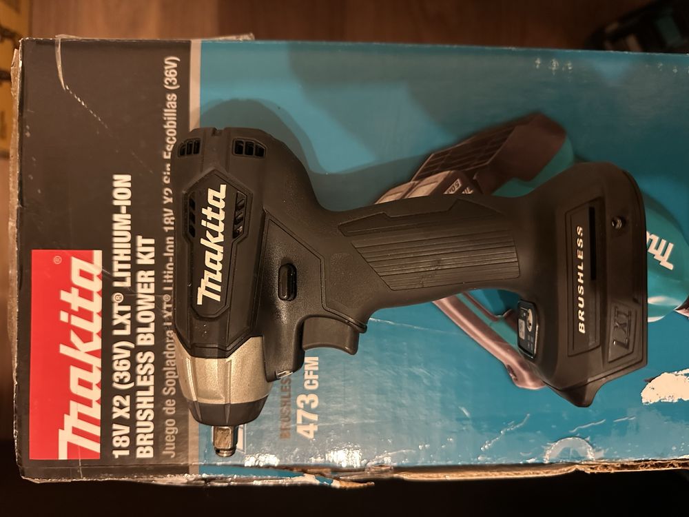 Акумуляторний гайковерт Makita XWT12.18v