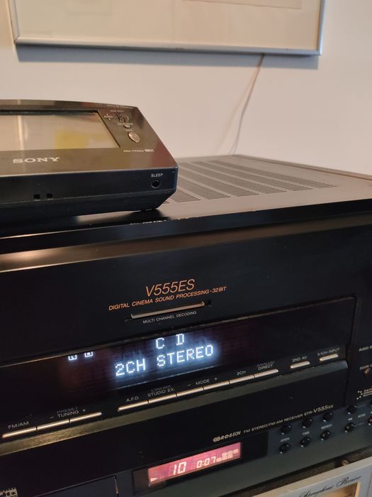Amplificador Sony  V555es