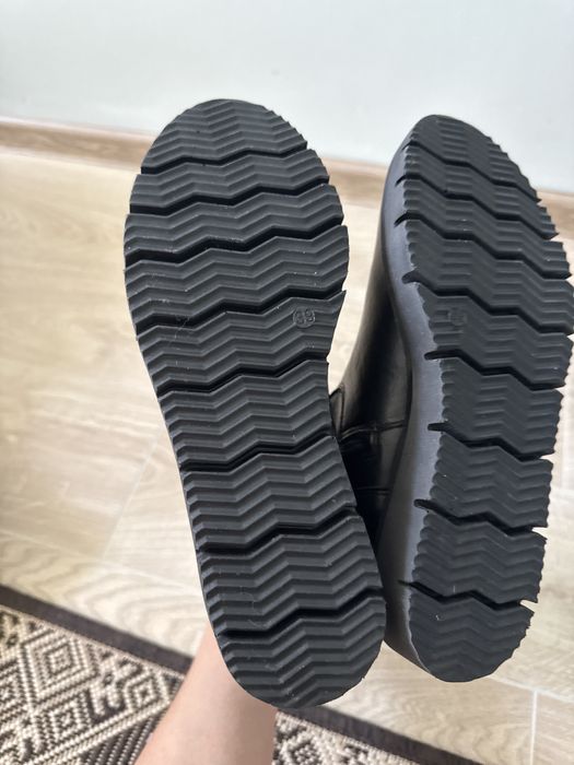 Черевикі жіночі шкіряні