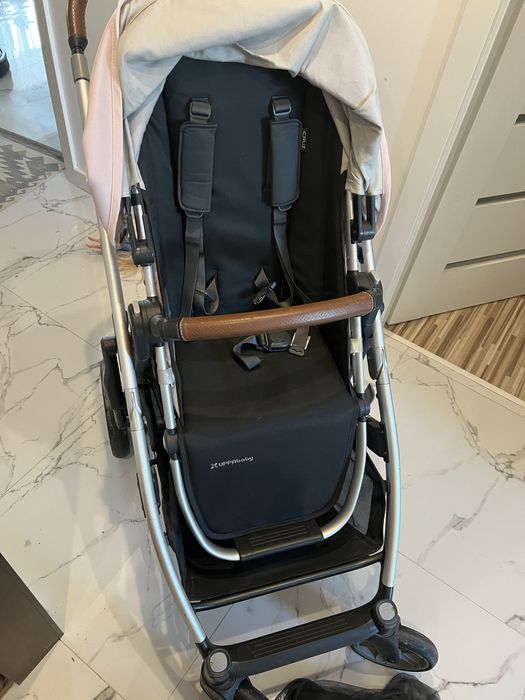 UPPAbaby Cruz V spacerówka wózek do 22 kg