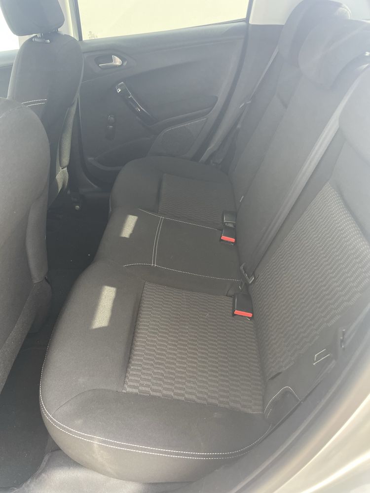 Peugeot 208  1.6 BlueHdi Active 5 doors