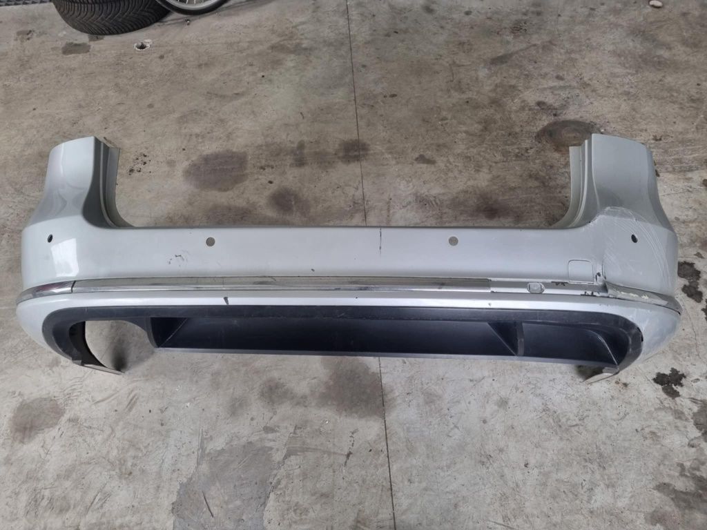 Zderzak tylny  Passat b7 combi chrom 4x5pdc