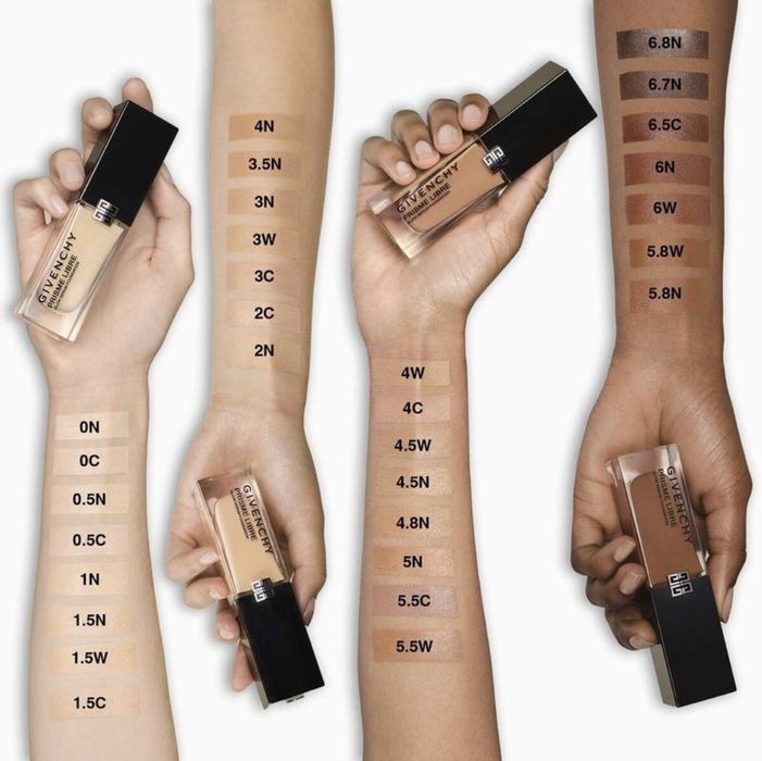 Тональний крем Givenchy Prisme Libre Skin-Caring Matte Foundation