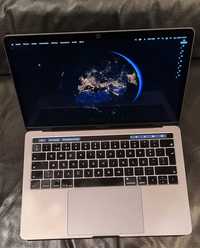 MacBook Pro / 13.3 polegadas / 2019 / quatro portas Thunderbolt 3