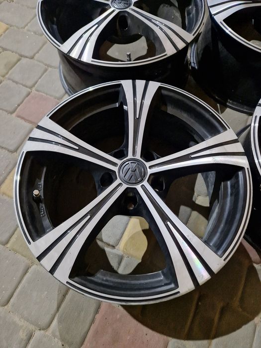 Продам диски на фольксваген .5  112  17. Диски без бордюрки, не варені