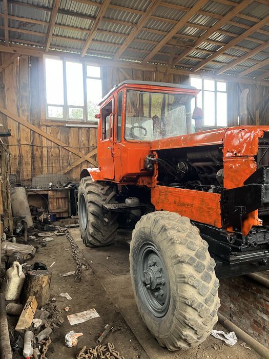 Трактор ( дт 75)