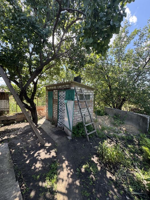 Продам дачу на пзто для отдыха и проживания с басейном