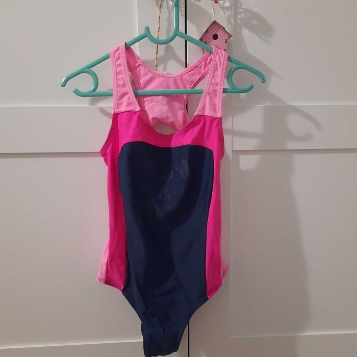 Strój kąpielowy r.128