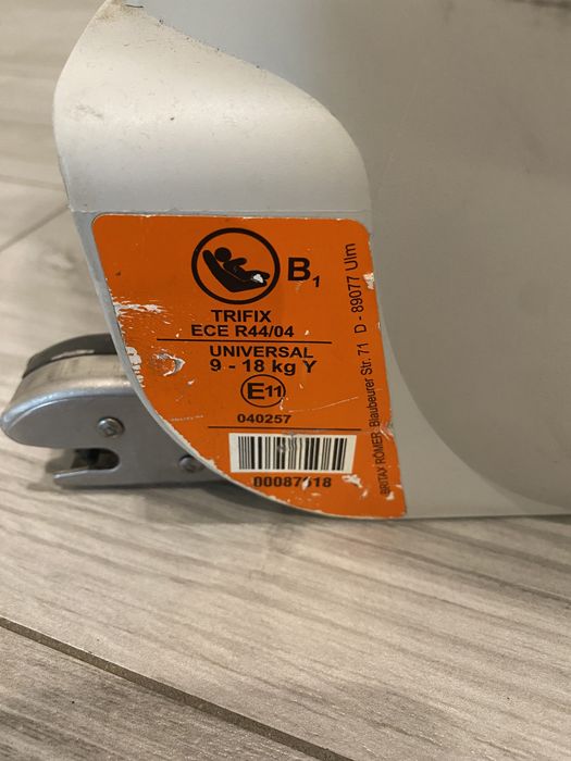 Дитяче автокрісло Britax-Romer Trifix 9-18 кг