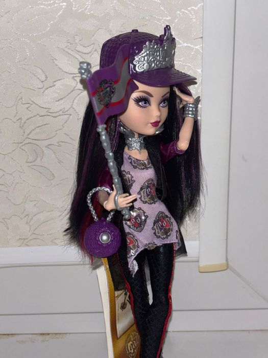 Рейвен Квин кукла Евер Афтер Хай School Spirit