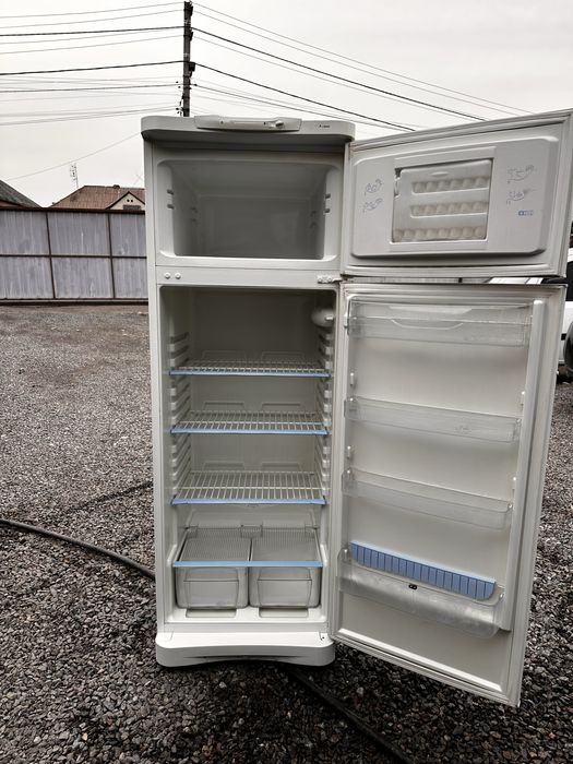 Холодильник, рабочий холодильник