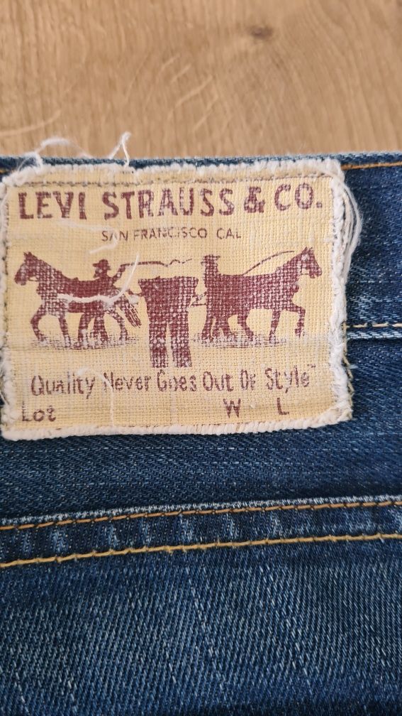 Spodnie Jeans Levis Levi's W33.