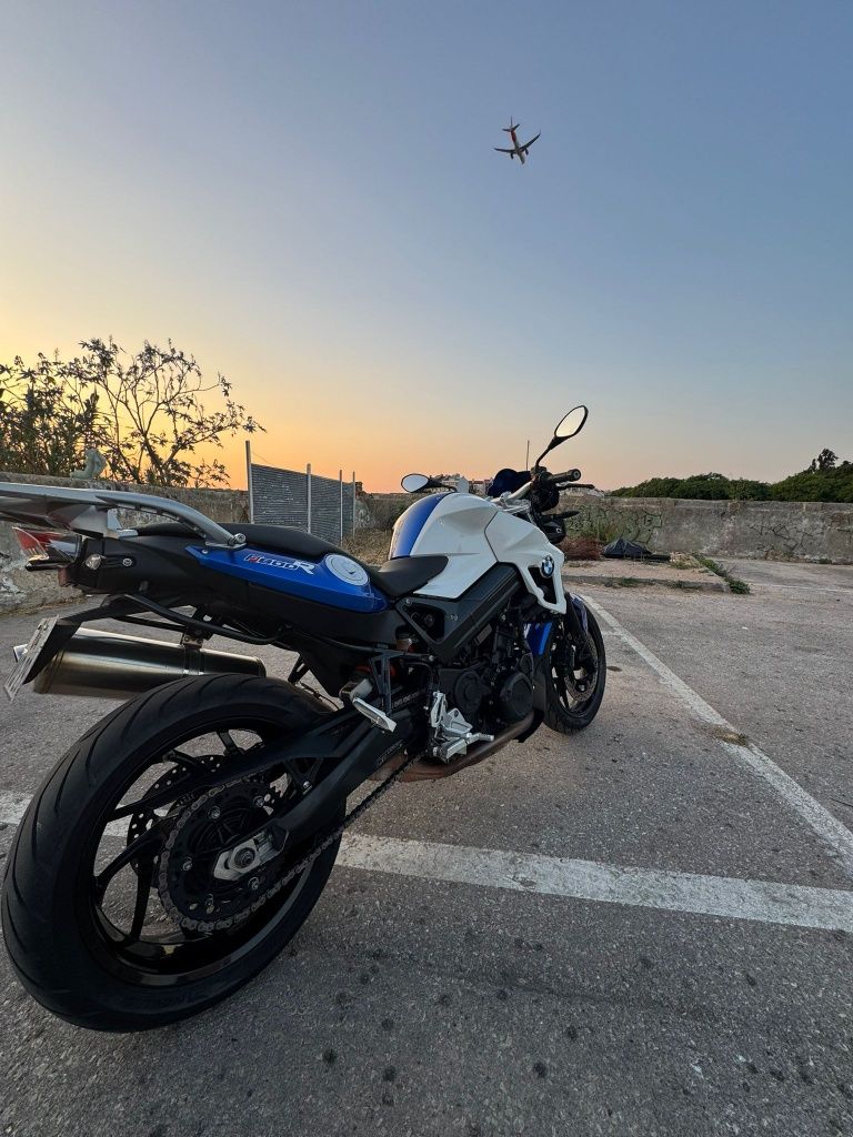 Bmw F800R 2013 em ótimo estado!